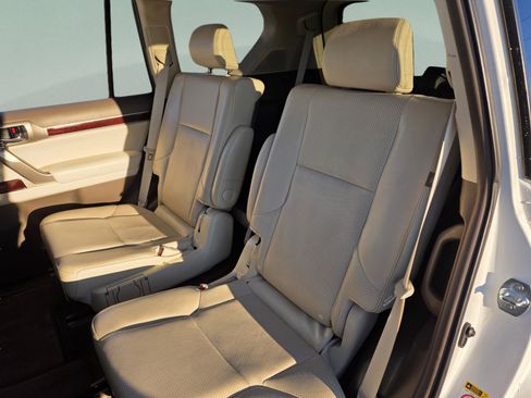 Used 2019 Lexus GX 460 Luxury image 21