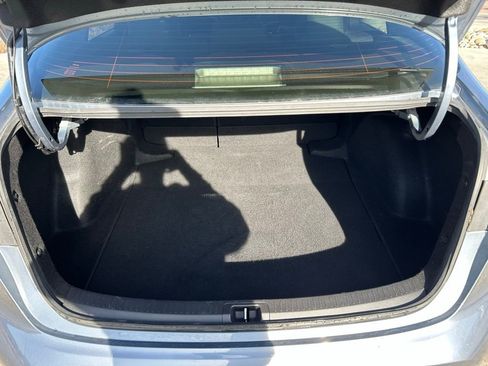 Used 2023 Toyota Corolla LE image 27