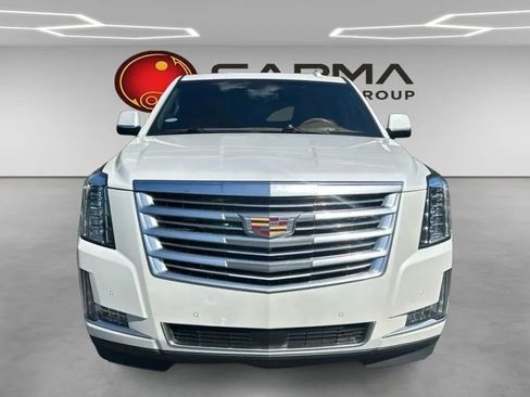 Used 2017 Cadillac Escalade Platinum RWD image 8