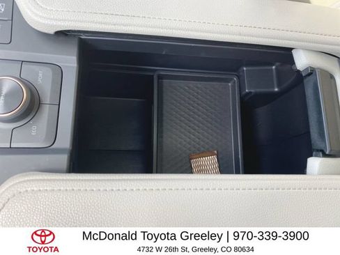 Used 2025 Toyota Grand Highlander AWD Hybrid image 21