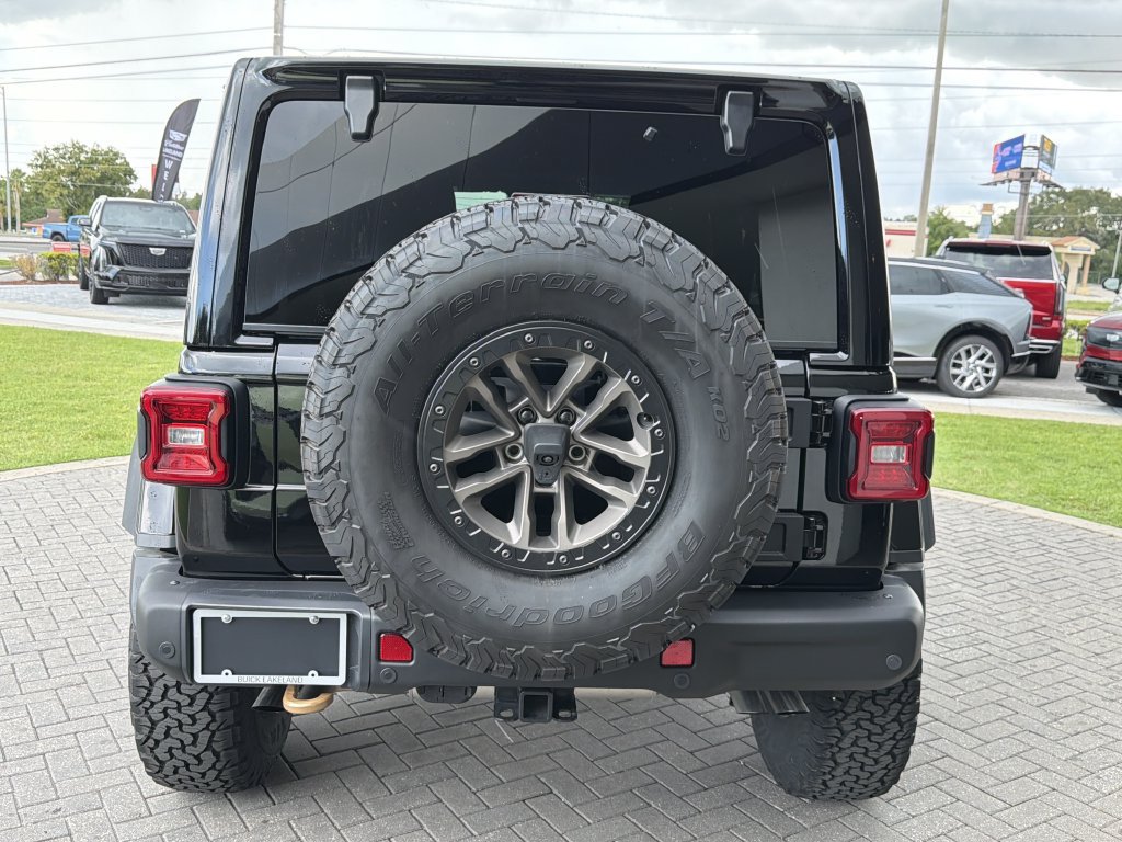 Used 2025 Jeep Wrangler Unlimited Rubicon 392 AWD/4WD image 5