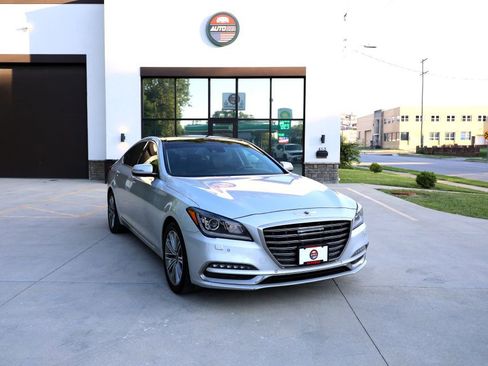 Used 2018 Genesis G80 3.8 w/ Option Group 02 image 1