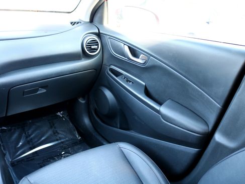 Used 2021 Hyundai Kona Ultimate image 29