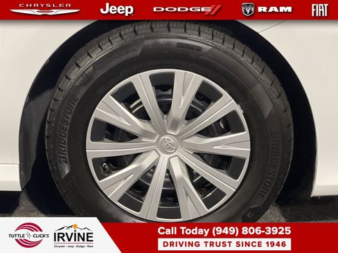 Used 2024 Toyota Camry LE image 10