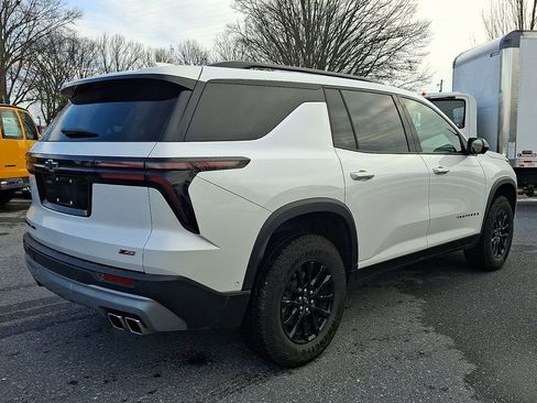 Certified 2024 Chevrolet Traverse Z71 w/ Enhanced Driving Package image 6