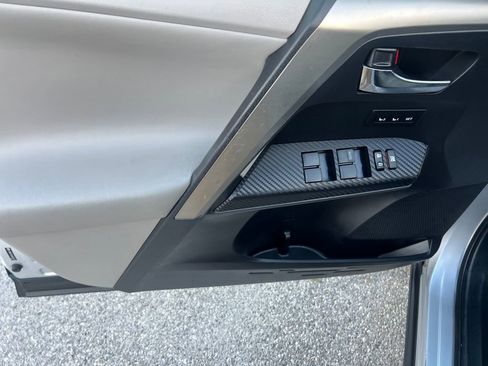Used 2013 Toyota RAV4 Limited image 10