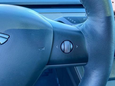 Used 2023 Tesla Model 3 Standard Range image 15