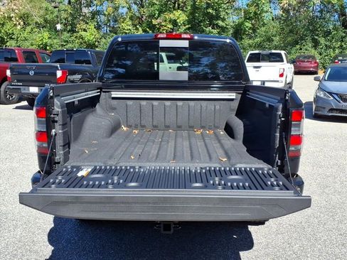 New 2026 Nissan Frontier PRO-4X w/ Pro-4x Convenience Package image 8