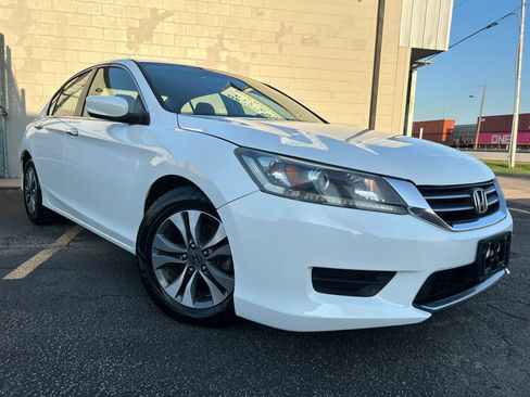 Used 2013 Honda Accord LX image 1