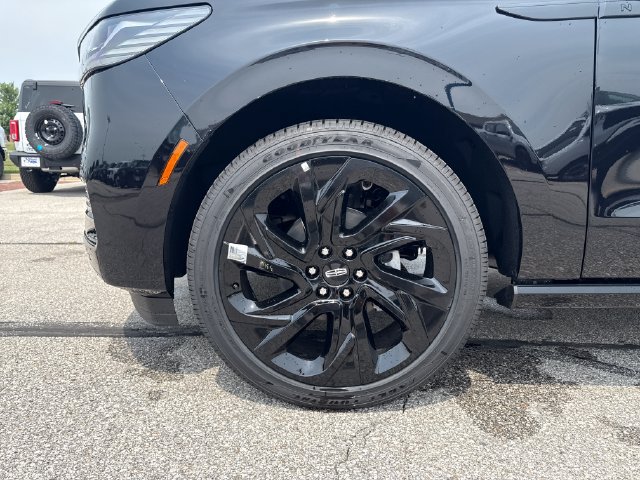 New 2027 Lincoln Navigator Reserve w/ Jet Appearance Package AWD/4WD image 12