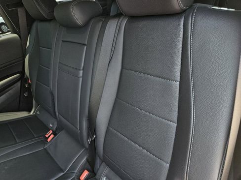 Used 2024 Mercedes-Benz GLS 450 4MATIC image 16