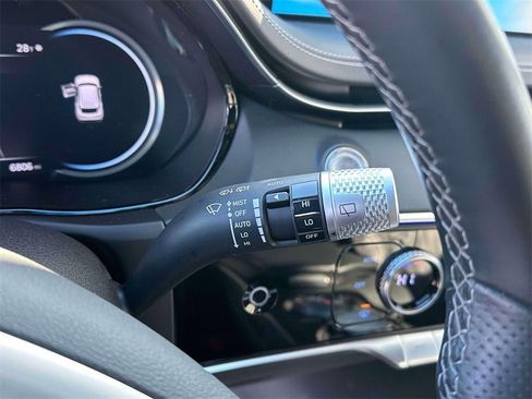 Used 2025 Genesis GV70 3.5T Sport w/ Sport Advanced Package image 26