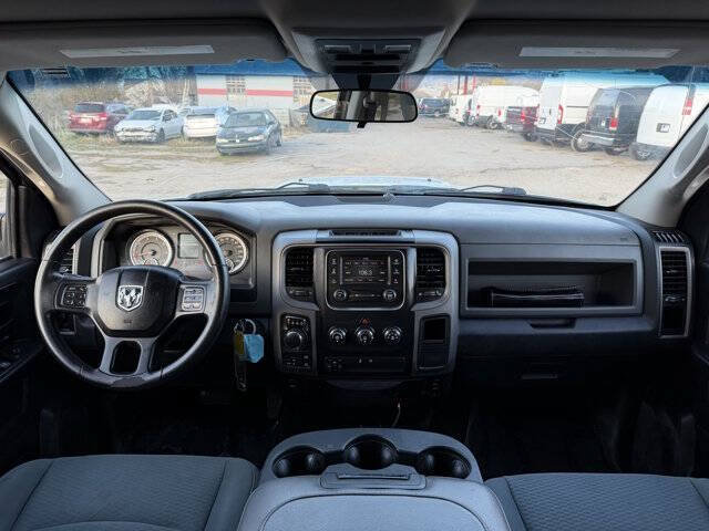 Used 2017 RAM 1500 Tradesman w/ Popular Equipment Group AWD/4WD image 34