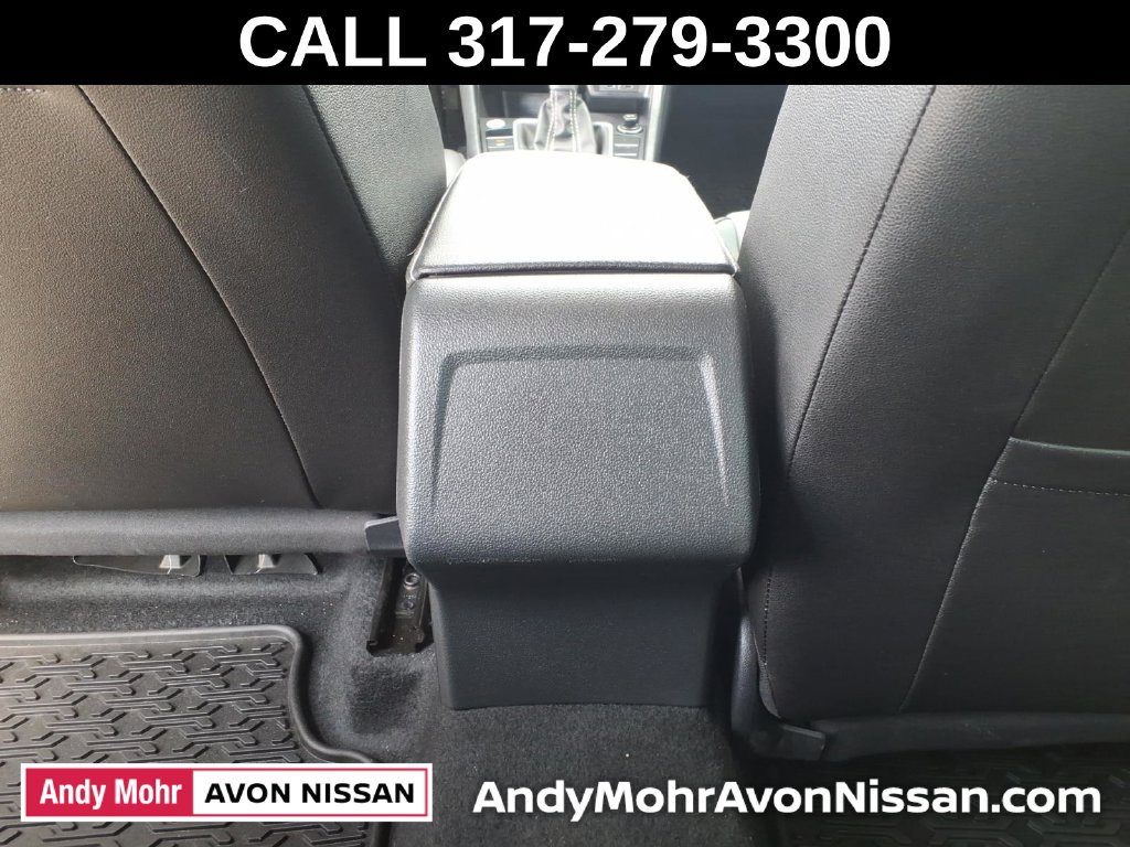 Used 2025 Volkswagen Jetta SE FWD image 36