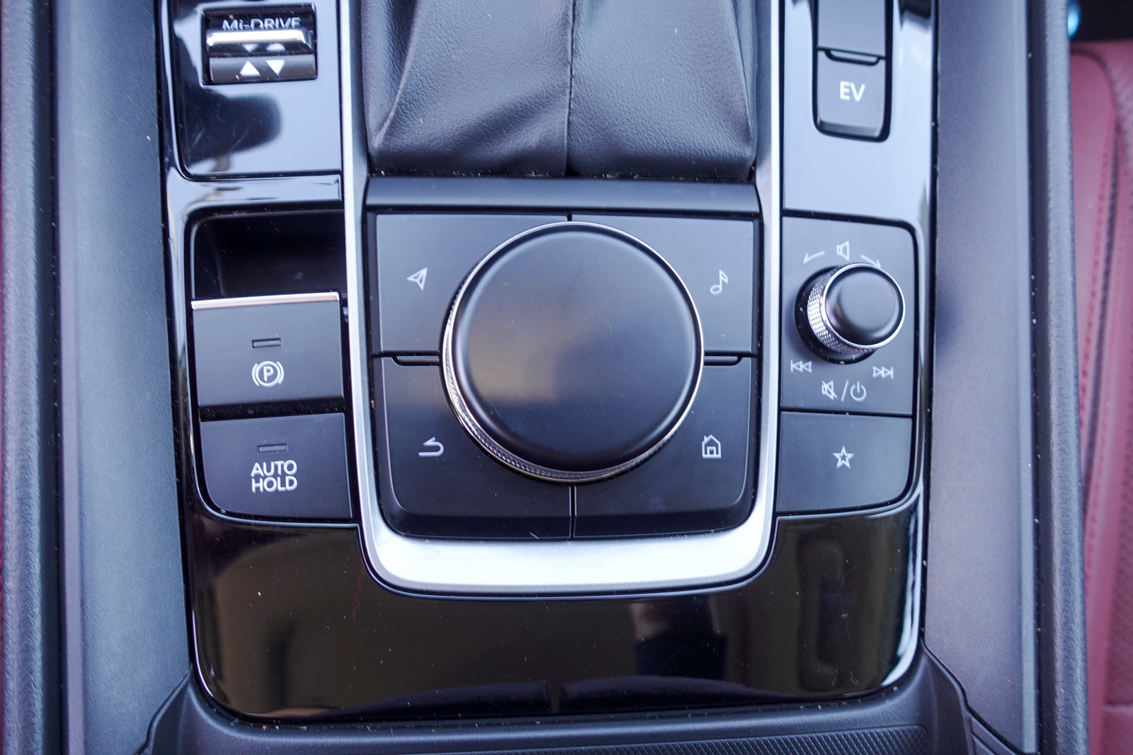 Used 2026 MAZDA CX-50 AWD 2.5 Hybrid w/ Weather Package image 24