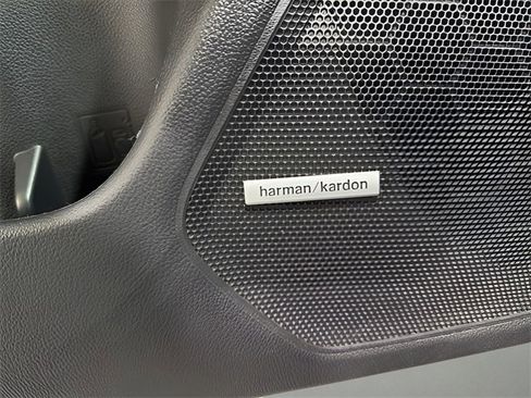 Used 2019 Subaru Outback 2.5i Limited image 10