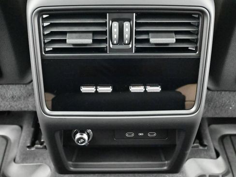 Used 2026 Porsche Cayenne Coupe AWD/4WD image 8