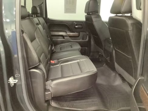 Used 2017 GMC Sierra 2500 Denali w/ Duramax Plus Package AWD/4WD image 29