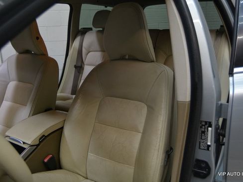 Used 2012 Volvo XC70 3.2 FWD image 18