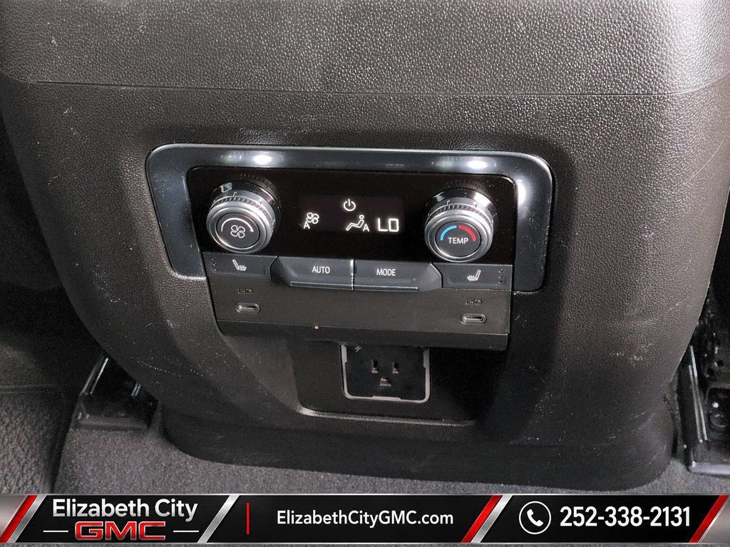 Used 2025 GMC Yukon Denali AWD/4WD image 19