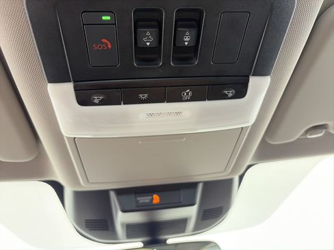 Used 2023 Nissan Rogue SV w/ SV Premium B Package AWD/4WD image 37