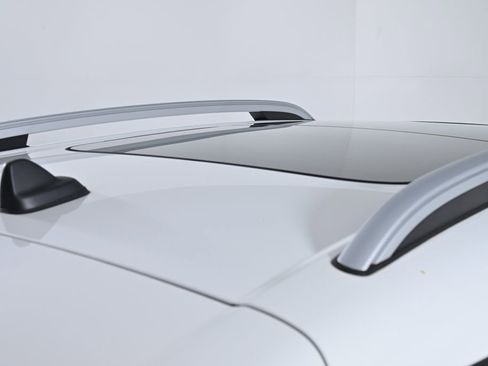 Used 2019 MINI Cooper Countryman S w/ Premium Package image 10