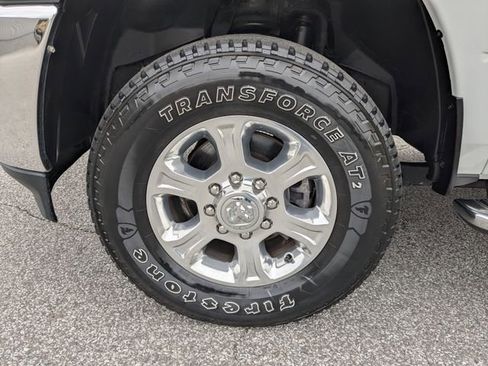 Used 2024 RAM 2500 Big Horn AWD/4WD image 22