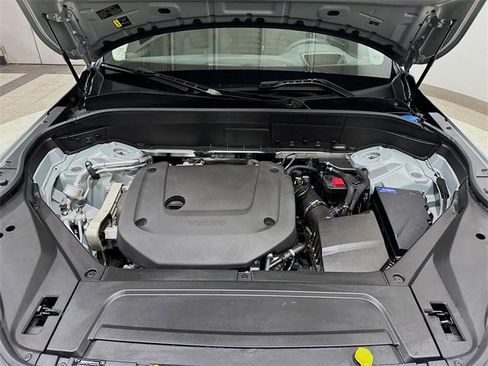 Used 2024 Volvo XC90 B6 Ultimate image 32