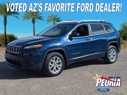 Used 2018 Jeep Cherokee Latitude Plus w/ Comfort/Convenience Group