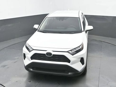 Used 2025 Toyota RAV4 LE image 27