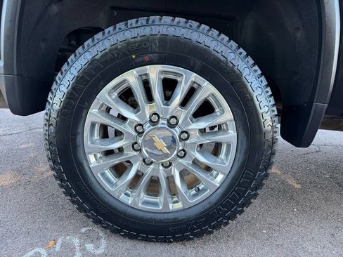 Used 2022 Chevrolet Silverado 3500 High Country w/ Z71 Off-Road Package AWD/4WD image 11