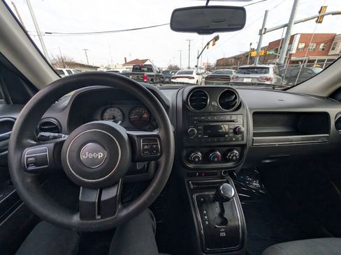 Used 2017 Jeep Patriot Sport w/ Power Value Group image 21