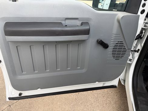 Used 2014 Ford F250 XL image 29