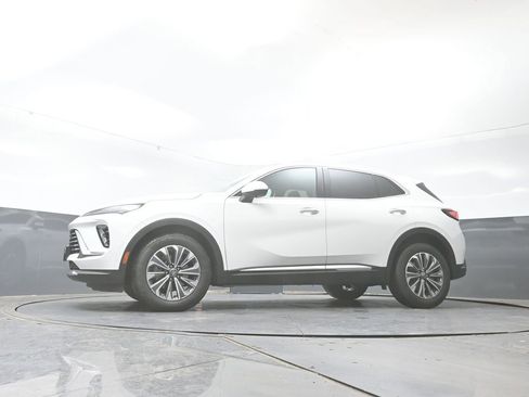 Used 2024 Buick Envision Preferred image 54