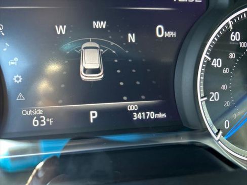 Certified 2024 Toyota Venza XLE AWD/4WD image 10