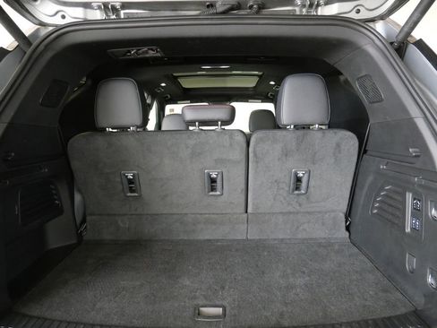 Used 2024 Chevrolet Traverse RS w/ LPO, Floor Liner Package AWD/4WD image 32