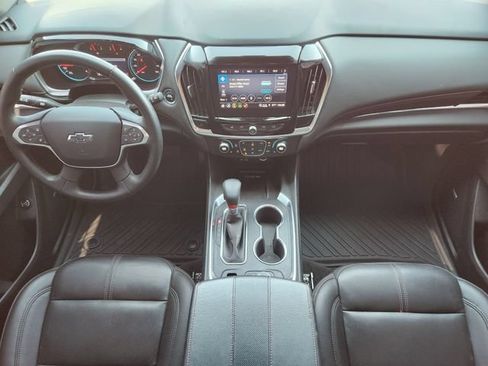 Used 2023 Chevrolet Traverse RS FWD image 26