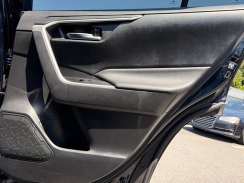 Used 2019 Toyota RAV4 XLE FWD image 29