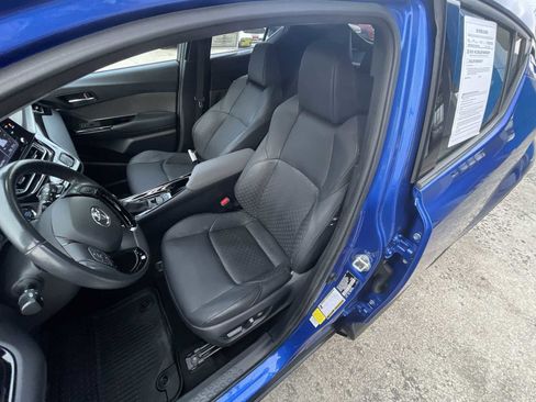 Used 2022 Toyota C-HR Limited image 18