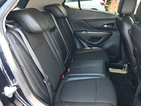 Used 2022 Buick Encore Preferred w/ Safety Package image 16