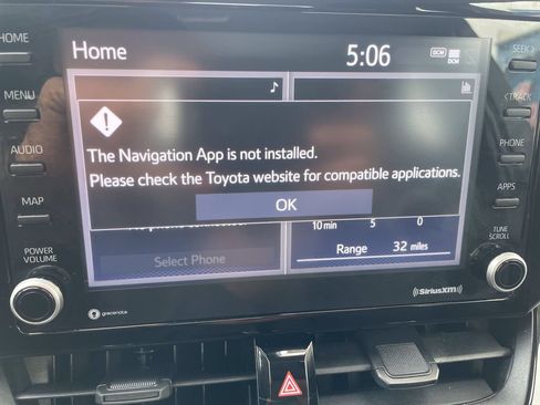 Used 2022 Toyota Corolla LE FWD image 19