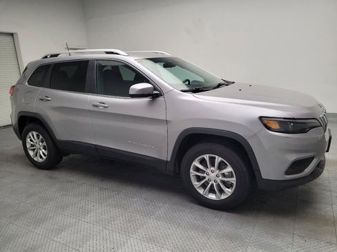 Used 2019 Jeep Cherokee Latitude w/ Popular Appearance Group AWD/4WD image 10