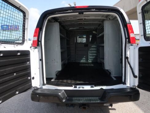 Used 2023 GMC Savana 2500 w/ Driver Convenience Package RWD image 6