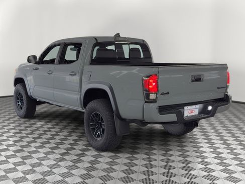 Used 2021 Toyota Tacoma TRD Pro AWD/4WD image 3