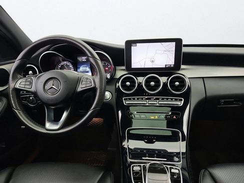 Used 2017 Mercedes-Benz C 300 4MATIC Sedan image 23