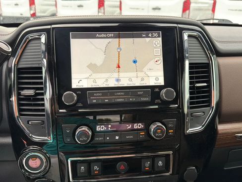 Used 2021 Nissan Titan Platinum Reserve w/ Moonroof Package image 21