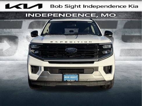 Used 2025 Ford Expedition Max Platinum image 21