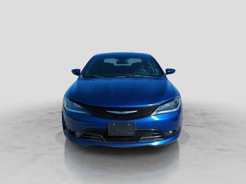 Used 2016 Chrysler 200 S FWD image 3