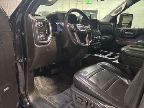 Used 2022 GMC Sierra 2500 Denali w/ Denali Ultimate Package image 15