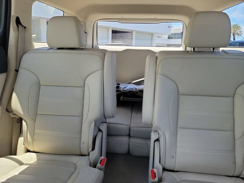 Used 2022 GMC Acadia Denali w/ Denali Ultimate Package AWD/4WD image 28